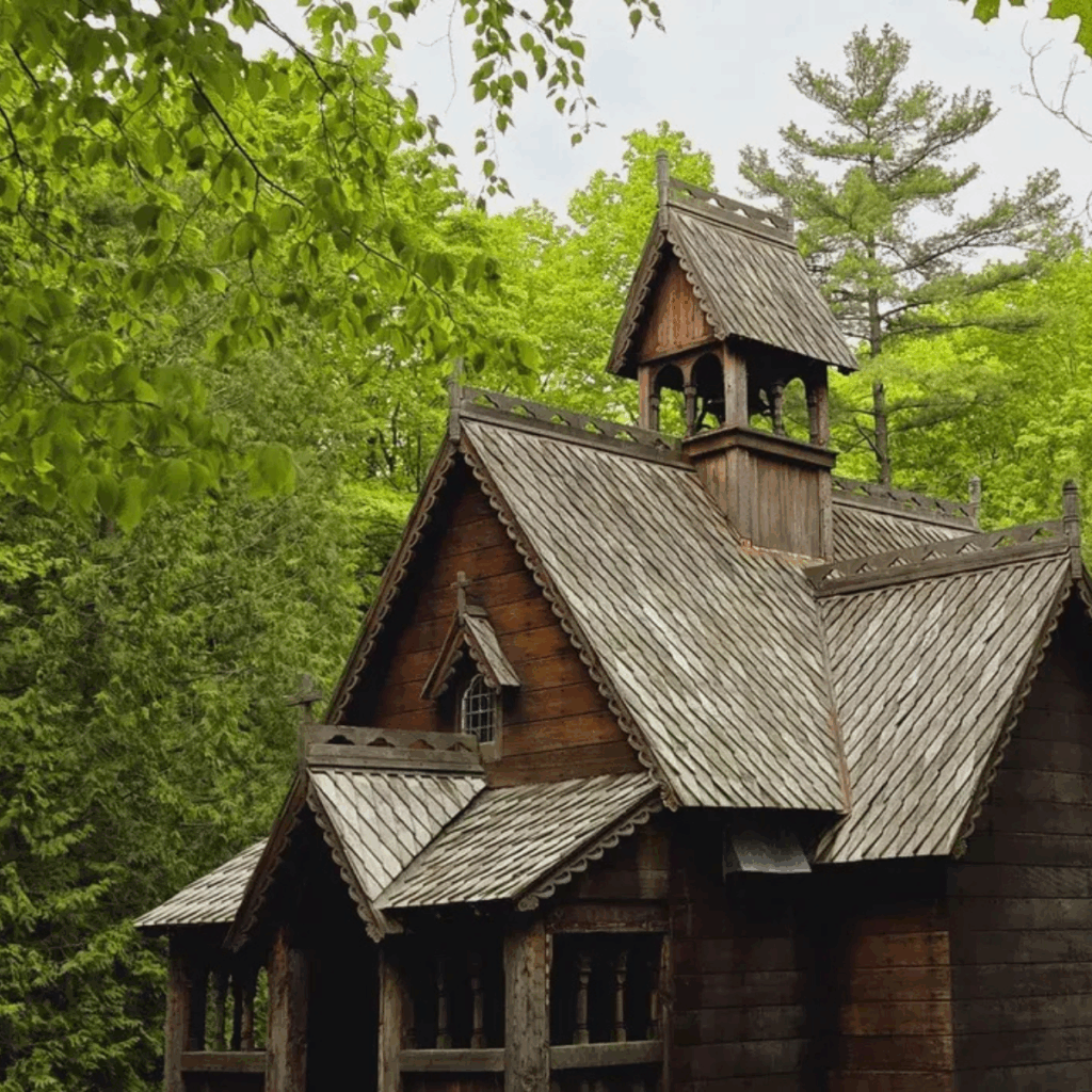 Björklunden chapel in Door County, WI. Top 5 scenic hikes.