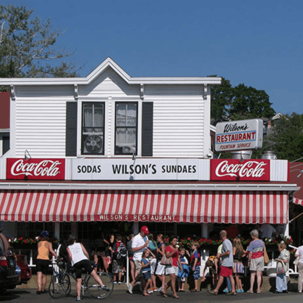 Outdoor patio at Sway Brewing in Door County, Wisconsin. 