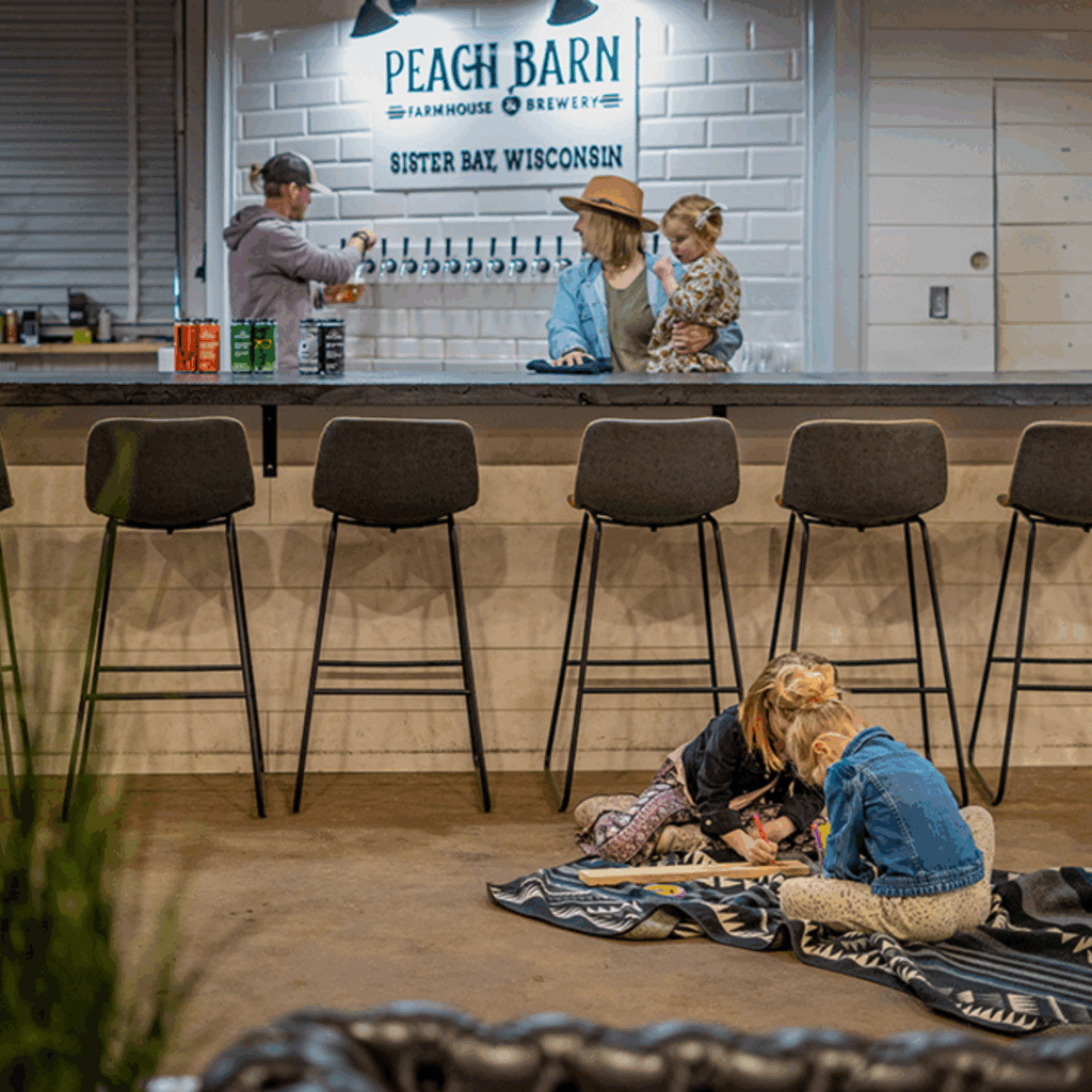 Family friendly Peach Barn Farmhouse in Door County, WI.