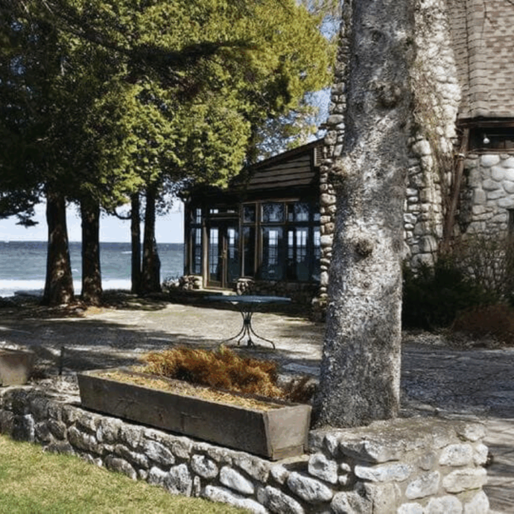 Donny's Glidden Lodge supper club in Door County, Wisconsin. Local food guide.