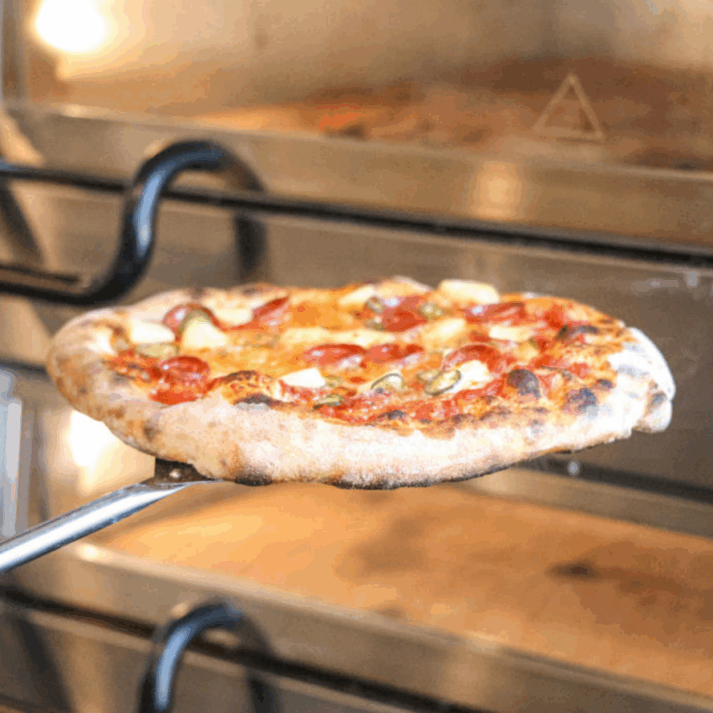 Inland Sourdough Pizza in Door County, Wisconsin. Local food guide.